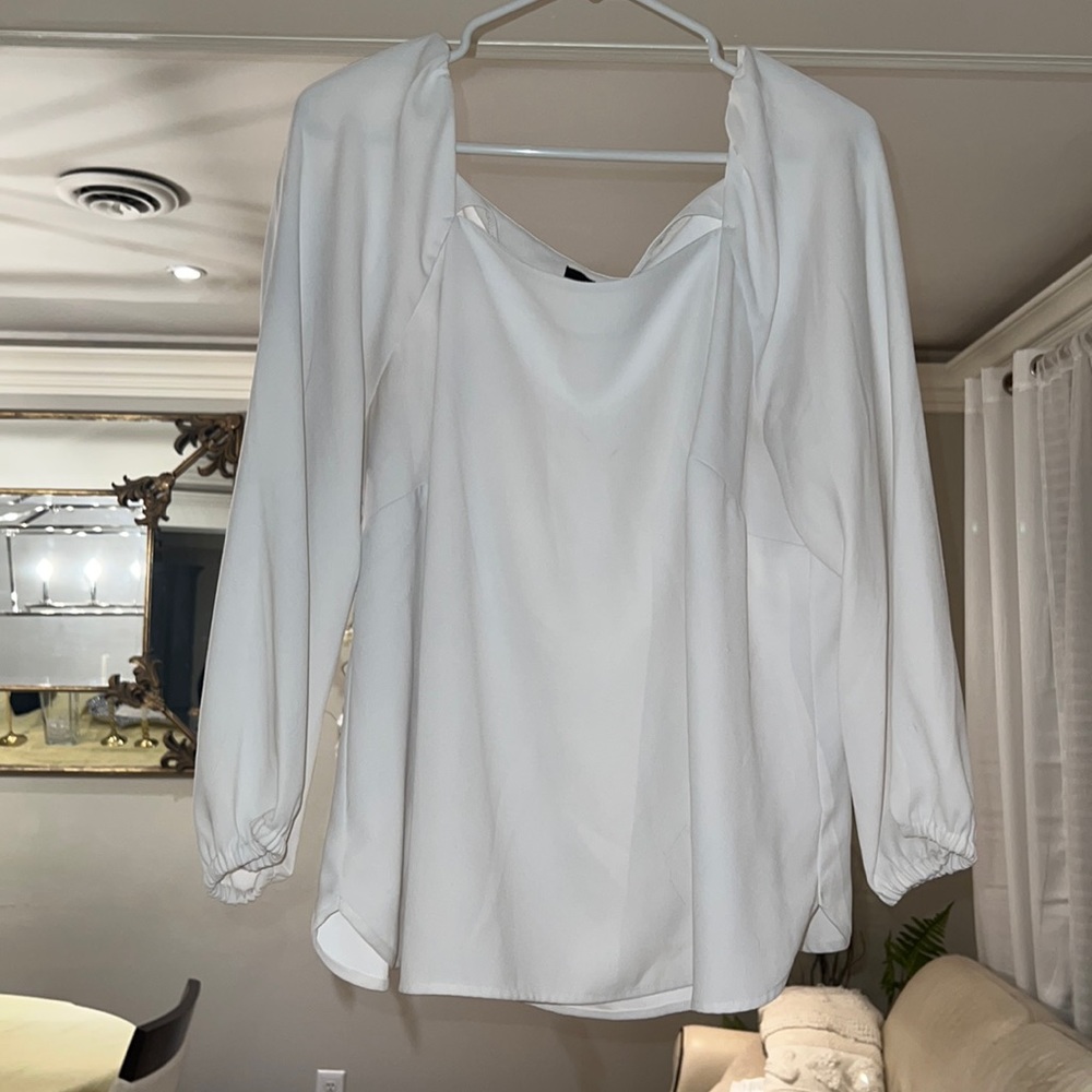 Crepe square neck blouse